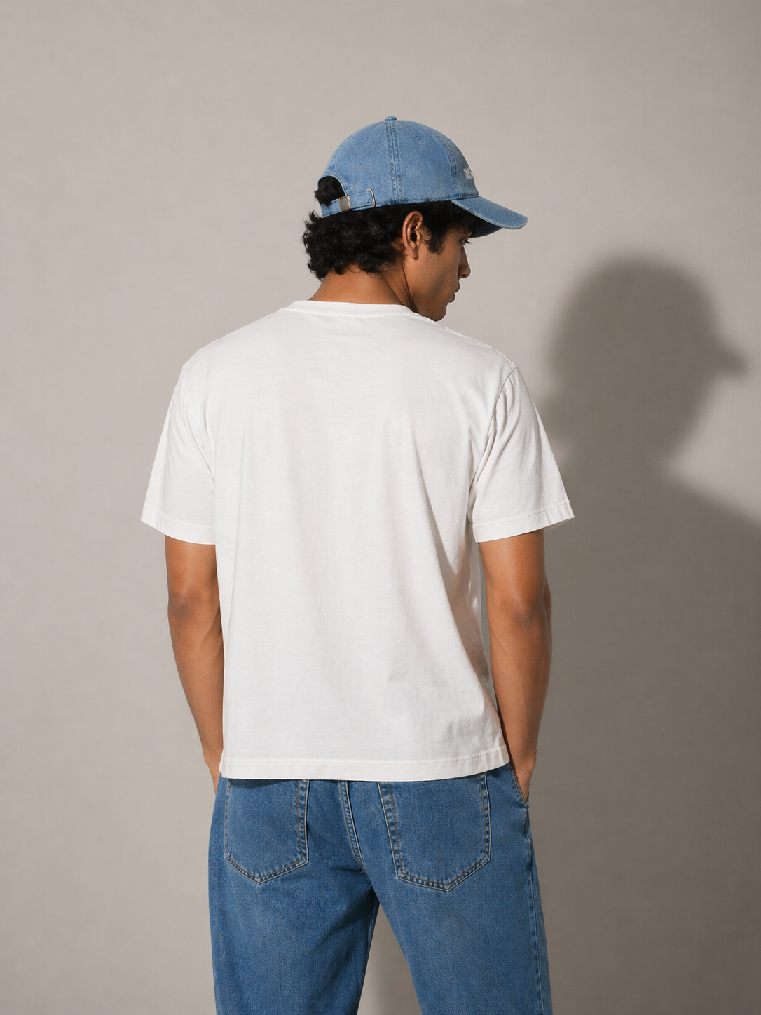 White Abstract Frog Graphic T-Shirt